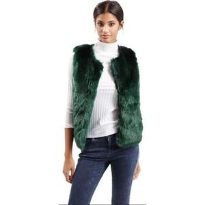Topshop Green Faux Fur Vest Size‎ US 6 Sleeveless Soft Cozy Stylish